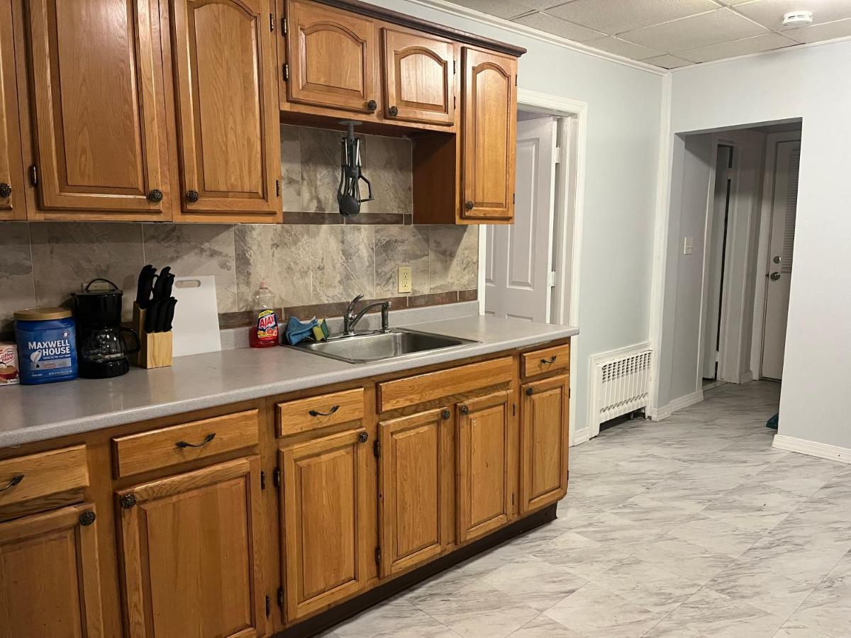 Lovely Three Bedroom Apartment Near Jersey City And Newyork Линден Экстерьер фото
