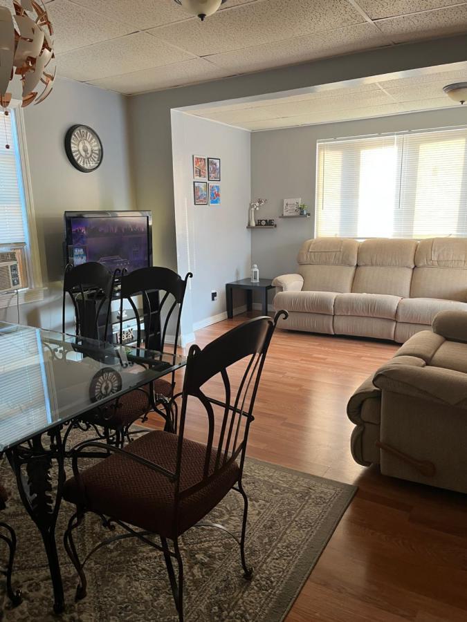 Lovely Three Bedroom Apartment Near Jersey City And Newyork Линден Экстерьер фото