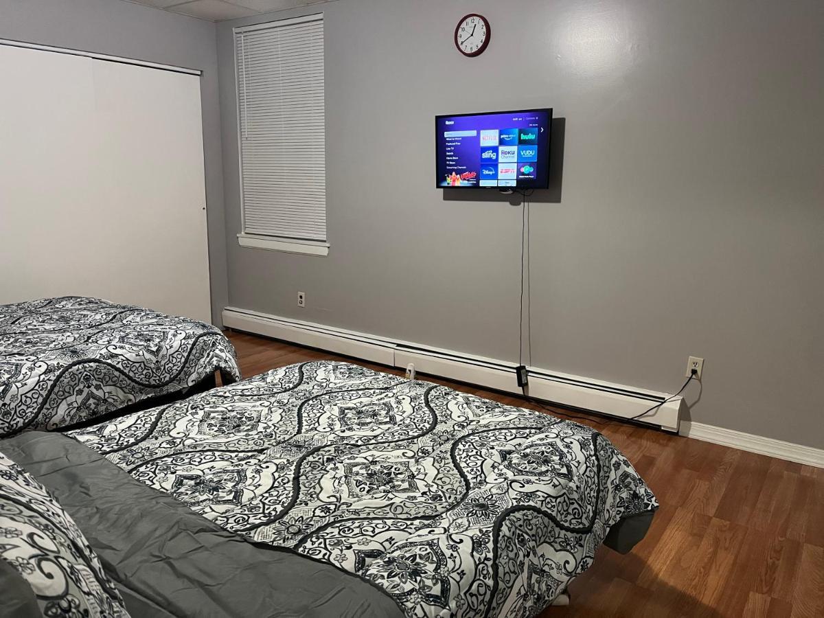 Lovely Three Bedroom Apartment Near Jersey City And Newyork Линден Экстерьер фото