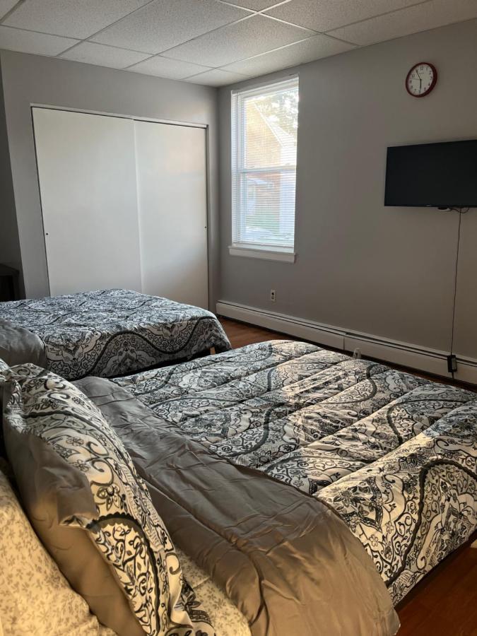 Lovely Three Bedroom Apartment Near Jersey City And Newyork Линден Экстерьер фото