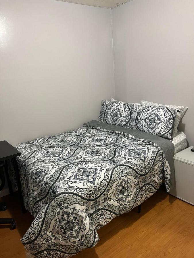 Lovely Three Bedroom Apartment Near Jersey City And Newyork Линден Экстерьер фото